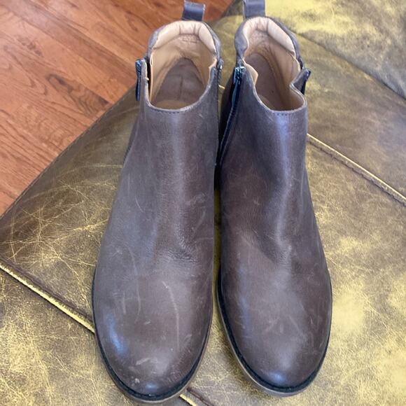 Franco Sarto women’s 9.5 brown distressed ankle boots - Picture 1 of 7